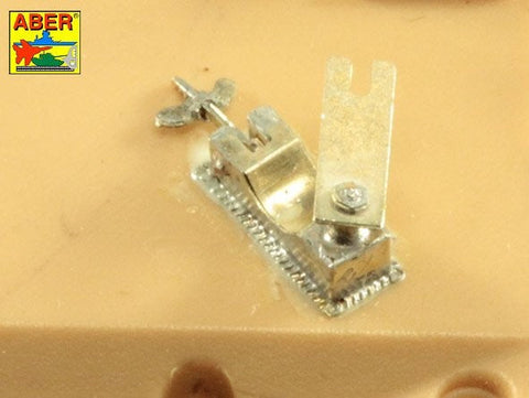 アベール 16029 1/16 ドイツ タイガーI・キングタイガー用 ワイヤーロープ用クランプ,ブラケット