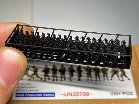 バンカースタジオ IJN35708 1/350 WWII日本海軍 フィギュアセット 8 乗組員 戦闘中 1930-1945年
