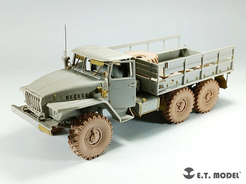 E.T.モデル P35-116 1/35 ロシア URAL-4320軍用ラック用自重変形タイヤ3Dプリント(トランペッター用)