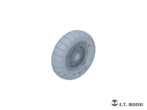 E.T.モデル P35-139 1/35 WWII ドイツ キューベルワーゲン82型用自重変形タイヤ バルーンタイプ(タミヤ用)