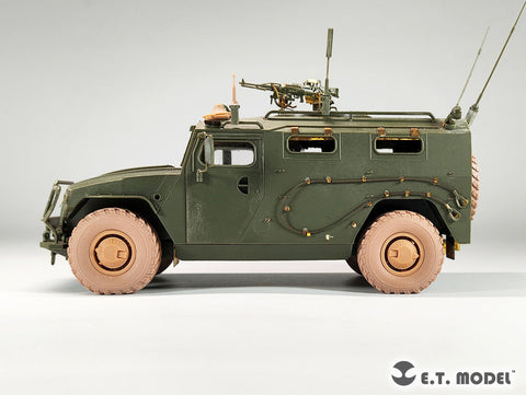 E.T.モデル P35-154 1/35 ロシア GAZ-233014 ティーグル 自重変形ホイール(モンモデル用)