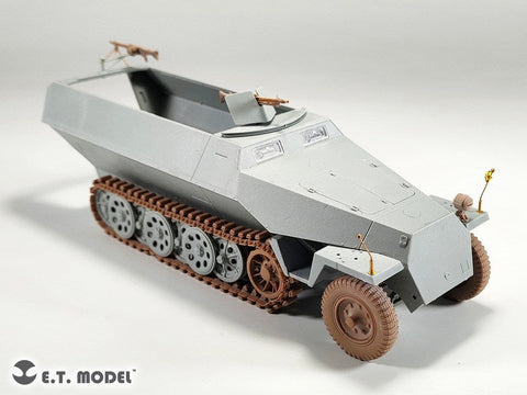 E.T.モデル P35-406 1/35 WWII ドイツ Sd.Kfz.251装甲兵員輸送車/Sd.Kfz.11 3トンハーフトラック用連結可動履帯/スプロケット 後期型