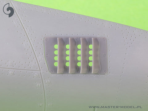 マスター AM-32-138 1/32 P-51 マスタング - キャブレターエアフィルターカバー - RAF ルーバータイプ - バージョン B (タミヤ用)