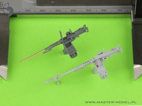 マスター GM-35-063 1/35 ブローニング M2HB .50 口径 (12.7mm) 戦車マウント用機関銃 - WWII型 (初期のトレイを備えた初期の M23 クレードル)