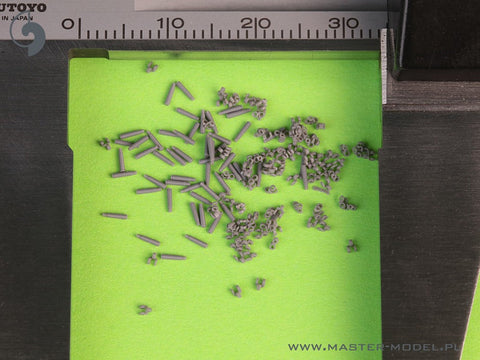 マスター GM-35-066 1/35 ブローニングM2 .50口径機関銃用ベルトリンクと空薬莢(150個+150個)