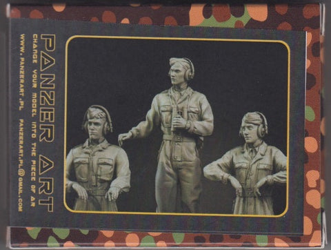 パンツァーアート FI35-022 1/35 WWII ドイツ武装親衛隊戦車兵 カモフラージュオーバーオール 3体セット