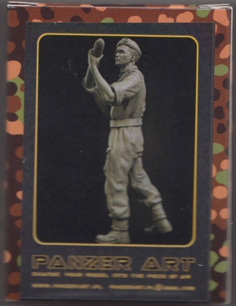 パンツァーアート FI35-052 1/35 イギリス人 RAC 北 アフリカ ローディング 75mm 弾薬補給兵 No.2