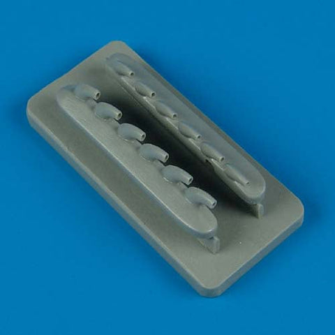 クイックブースト 32093 1/32 P-51B ムスタング 排気管(TRUMPETER用)