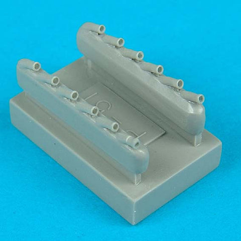 クイックブースト 48054 1/48 P-51D ムスタング 排気管