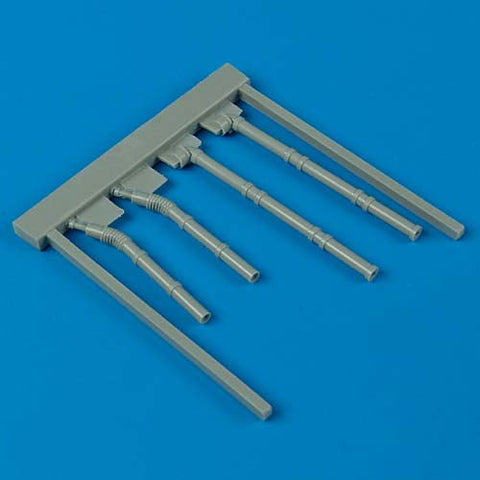 クイックブースト 48217 1/48 ウェリントン 燃料投棄パイプ オープン(トランペッター用)