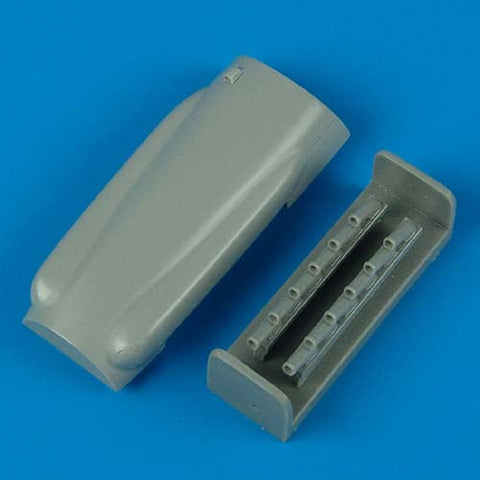 クイックブースト 48236 1/48 スピットファイア Mk.22/24 エンジンカウリングと排気管(エアフィックス用)