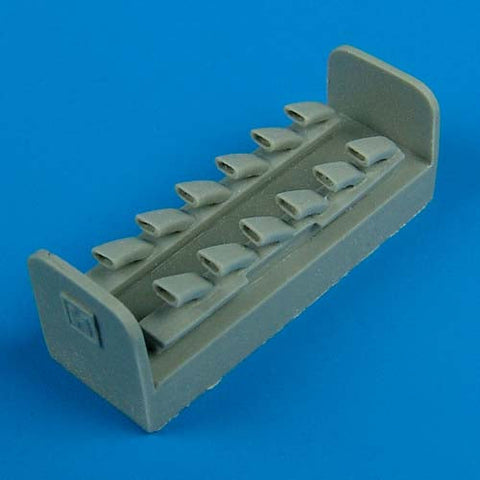 クイックブースト 48254 1/48 メッサーシュミット Bf109K 排気管(ハセガワ用)