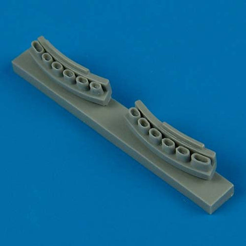 クイックブースト 48303 1/48 川崎 キ100 五式戦闘機 排気管(ハセガワ用)