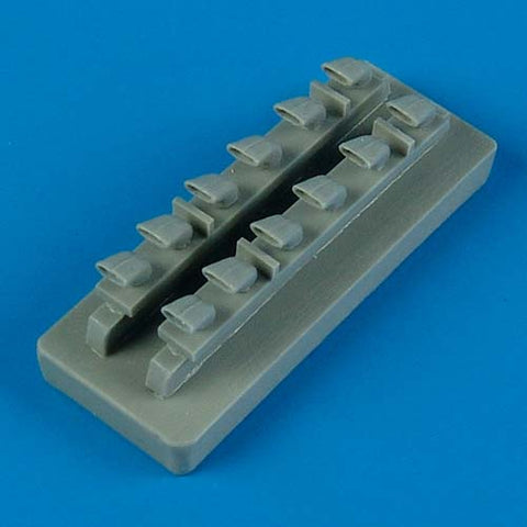 クイックブースト 48406 1/48 フォッケウルフ Ta152C-0 排気管(ホビーボス用)