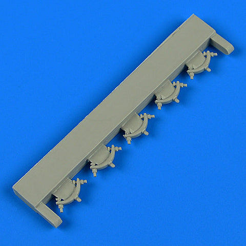 クイックブースト 48807 1/48 IL-2 シュトルモビク 爆弾振れ止め