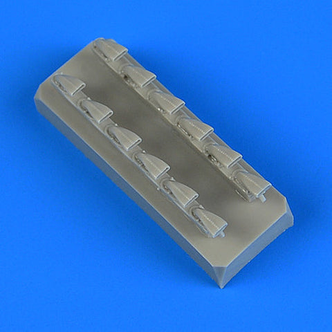 クイックブースト 48821 1/48 メッサーシュミット Bf109G-6 排気管(タミヤ用)