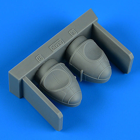 クイックブースト 49053 1/48 ミル Mi-8MT/Mi-17 ヒップ 燃料タンク修整後部(AMK用)