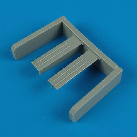 クイックブースト 72300 1/72 B-24 リベレーター 前脚格納庫カバー(ハセガワ用)