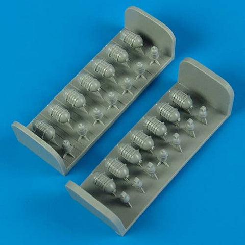 クイックブースト 72356 1/72 B-17 フライングフォートレス 機内酸素ボンベ