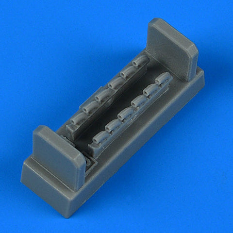 クイックブースト 72681 1/72 P-39Q/N エアラコブラ 排気管(アルマホビー用)