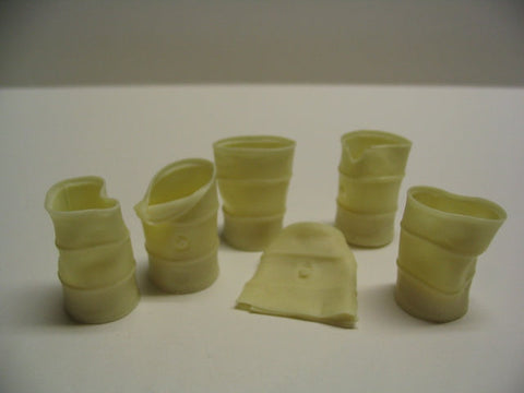 リアリティインスケール 35008 1/35 ダメージを受けたドラム缶 (6個入り)