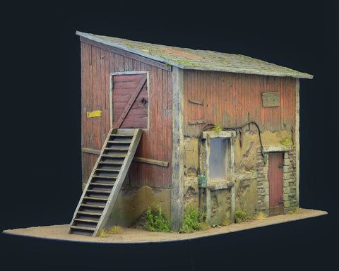 リアリティインスケール 35256 1/35 農家の古い納屋
