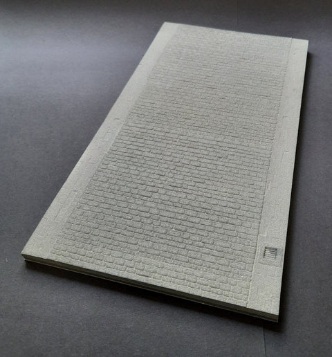 リアリティインスケール 35304 1/35 小さな石畳の道路 - 15 x 27cm