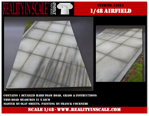 リアリティインスケール 35311 1/35 芝生のある1/48スケールの飛行場 - 21.5 x 33cm