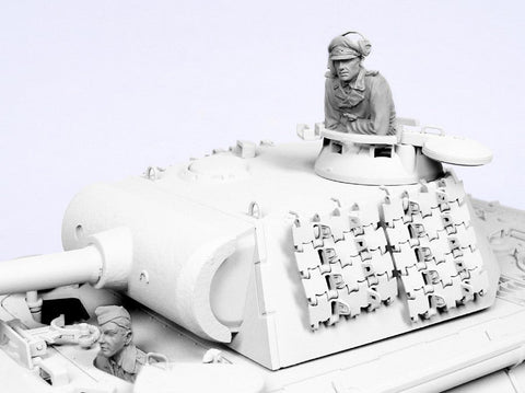タンクモデル T-35005 1/35 ドイツ SS戦車兵 1940-45 夏 2体