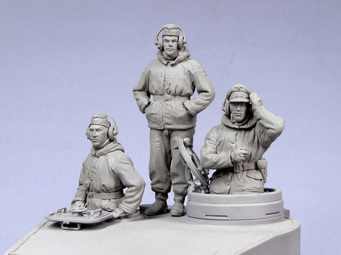 タンクモデル T-35072 1/35 ドイツ戦車兵 1942-1945 冬 3体