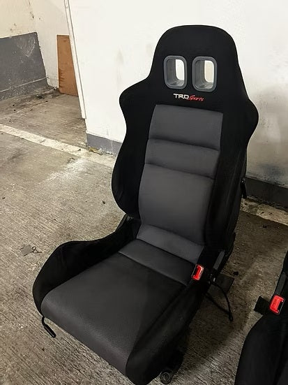 ZoomOn Z203 1/24 TRDスポーツ バケットシート