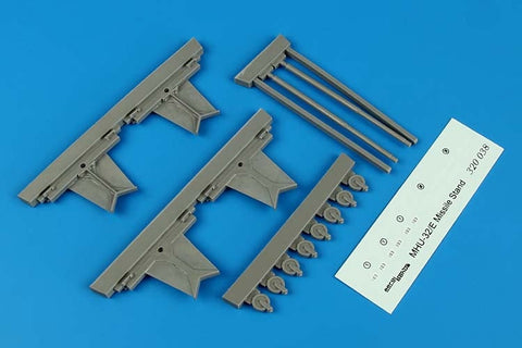 エアロボーナス 320038 1/32 MHU-32/E V字ミサイル整備用カート