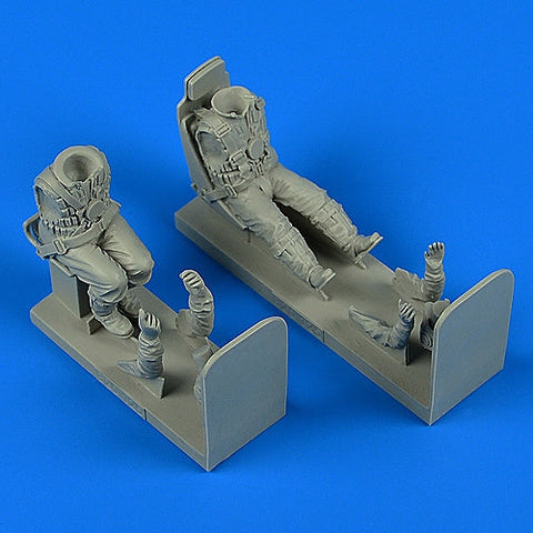 エアロボーナス 320125 1/32 ドイツ空軍 パイロット&ガンナー WWII Ju 87 スツーカ用シート (HAS/TRU用)