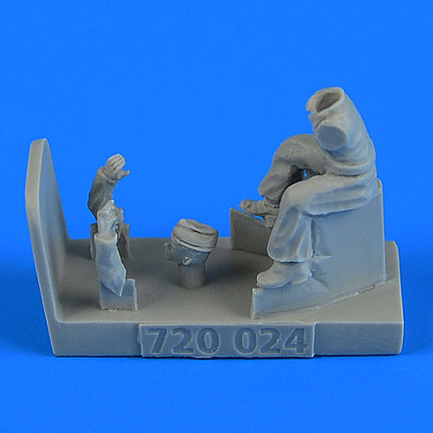 エアロボーナス 720024 1/72 WWIIイギリス空軍 トラクター ドライバー (エアフィックス用)