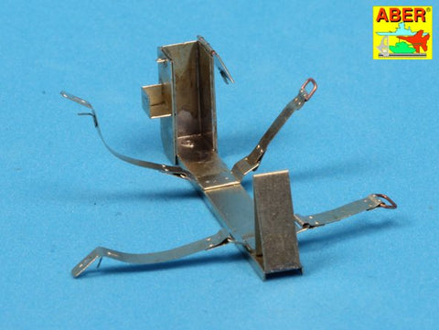 アベール 16027 1/16 ドイツ戦車・突撃砲びその他の車両用 消火器 ブラケット付