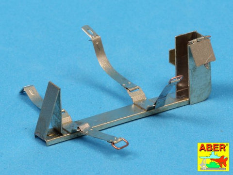 アベール 16027 1/16 ドイツ戦車・突撃砲びその他の車両用 消火器 ブラケット付