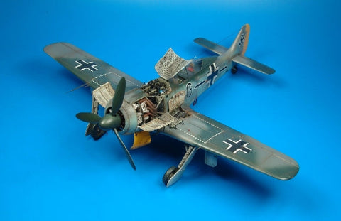 アイリス 4215 1/48 Fw190A-3 ディテールセット(エンジン/機銃/脚収納庫)タミヤ用(TAMIYA用)