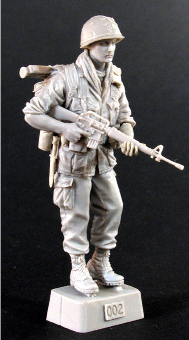 ブラボー6 35002 1/35 アメリカ 二等兵(1)ベトナム'68