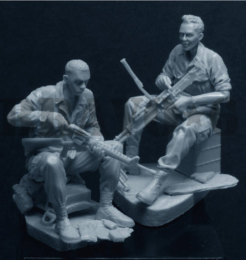 ブラボー6 35078 1/35 アメリカ兵 武器整備中(ベトナム戦争)(2体セット)