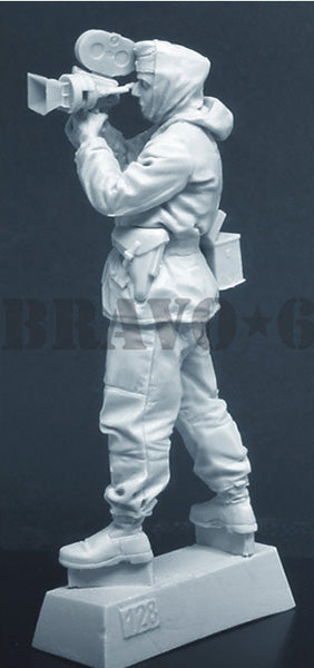 ブラボー6 35128 1/35 WWIIドイツ 従軍記者(4)