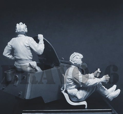 ブラボー6 35142 1/35 WWII ロシア T-70軽戦車搭乗員夏季装備セット 前進