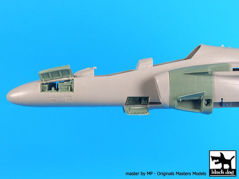 ブラックドッグ A48084 1/48 カワサキ T 4 電子機器 (ハセガワ用)