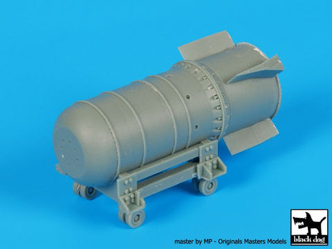 ブラックドッグ A72038 1/72 原子爆弾 マーク36