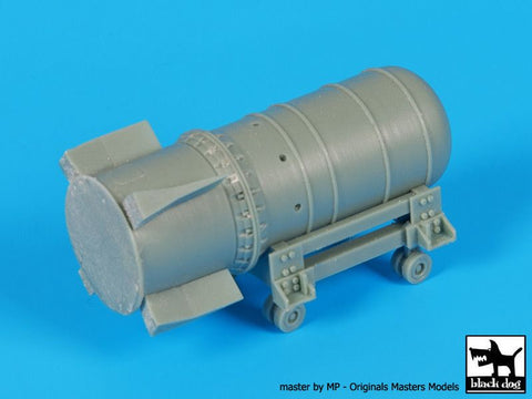 ブラックドッグ A72038 1/72 原子爆弾 マーク36