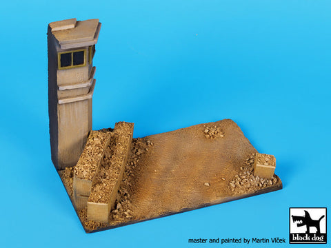 ブラックドッグ D72038 1/72 ガードタワー ベース