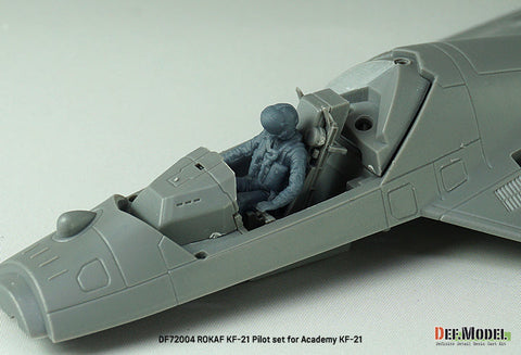 DEFモデル DF72004 1/72 韓国空軍 KF-21 ポラメ パイロットセット(1体) (アカデミー用)