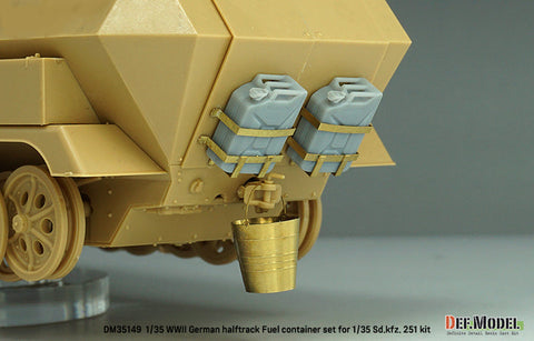DEFモデル DM35149 1/35 WWII ドイツ Sd.Kfz.251C/D型 燃料用ジェリカンラックセット (アカデミー/ ドラゴン/ AFVクラブ用)