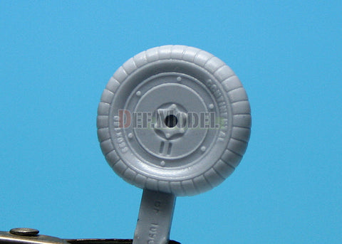 DEFモデル DS32003 1/32 メッサーシュミット Bf109G-6 自重変形タイヤ 1(レベル/ 他キット用)