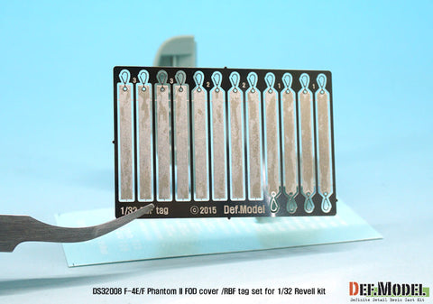 DEFモデル DS32008 1/32 F-4E/F ファントムII FODカバー・リムーブビフォーフライトタグ(レベル用)