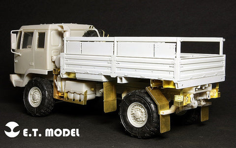 E.T.モデル E35-017 1/35 現用アメリカ M1078 LMTVトラック(トランぺッター 01004用)